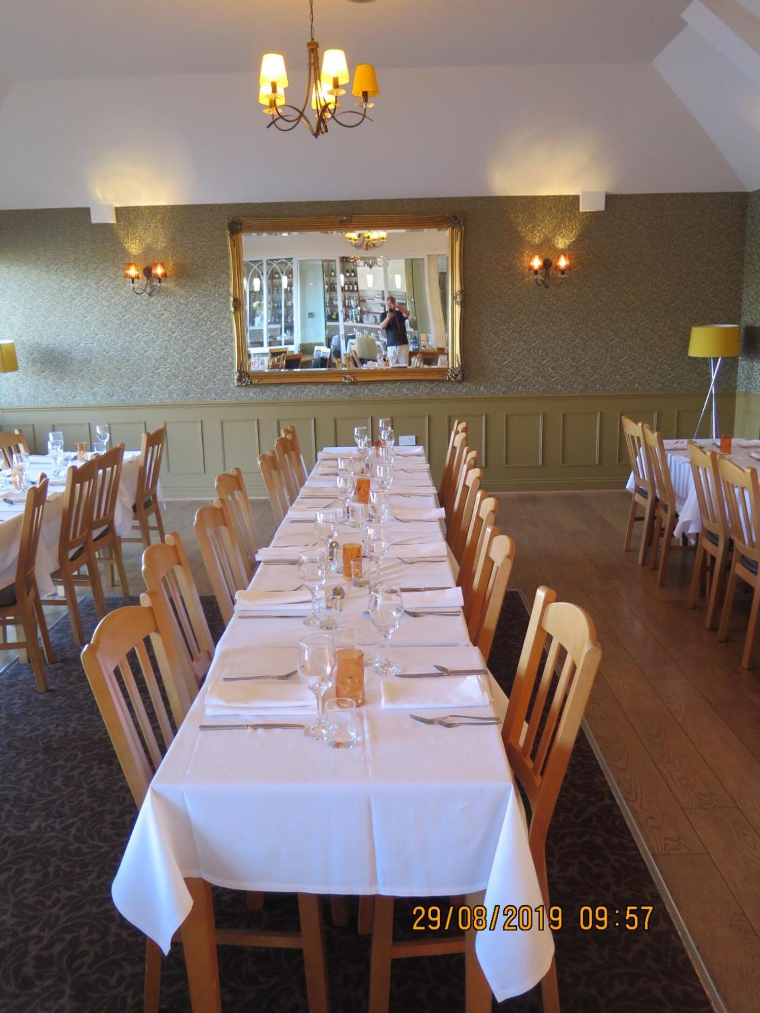 Oyster Fleet Hotel Canvey Island Zewnętrze zdjęcie